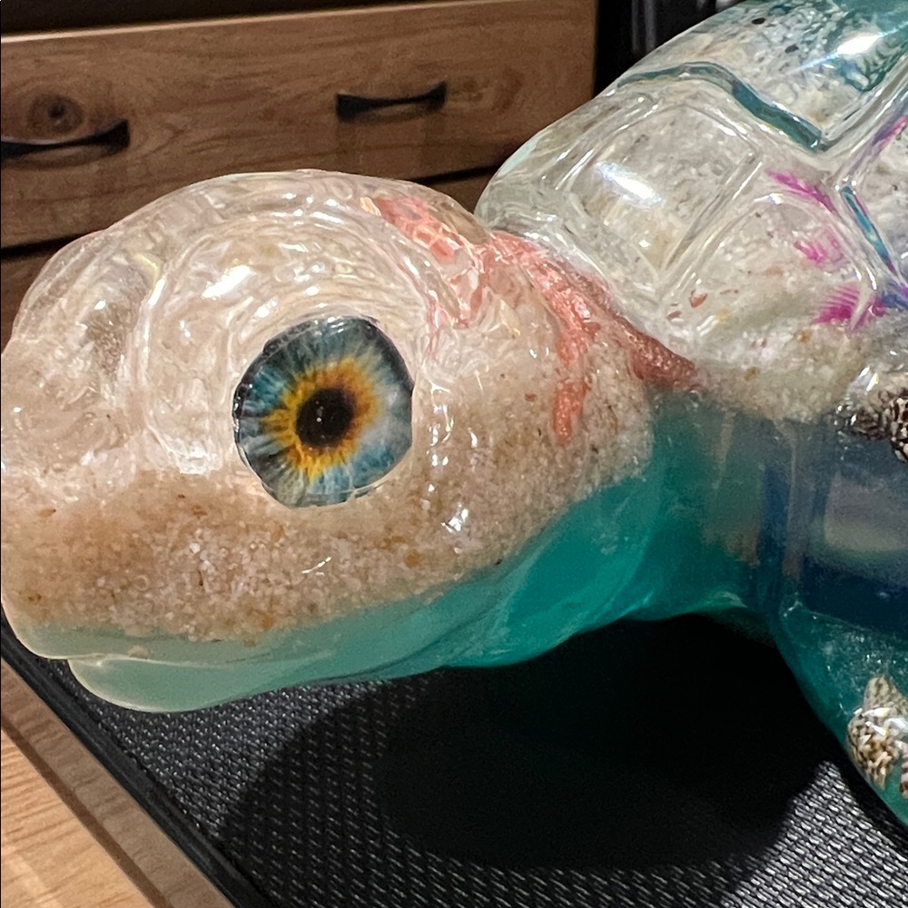 Oceanic Resin Turtle Decor - Picture 5 of 9